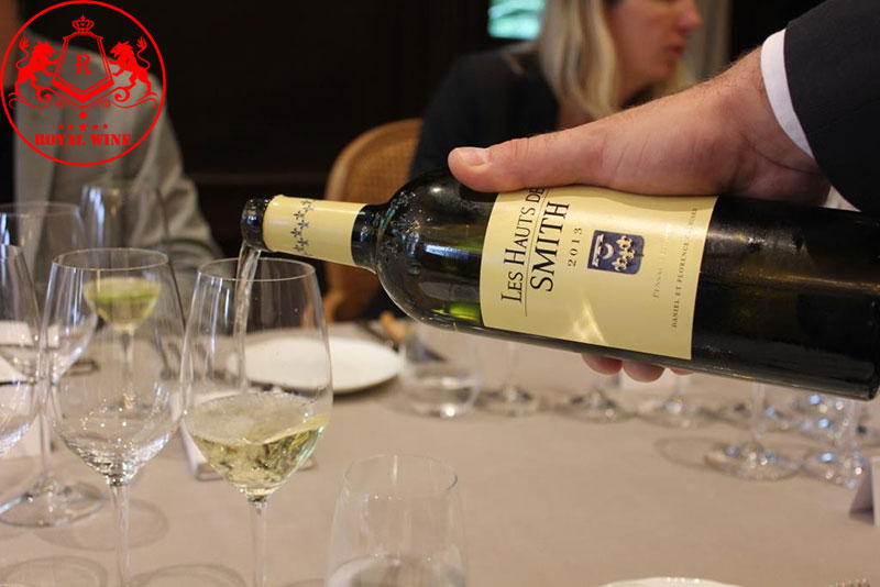 Ruou Vang Chateau Smith Haut Lafitte Blanc3