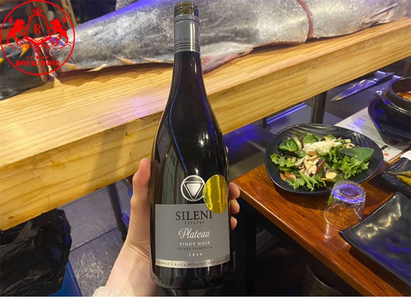 Ruou Vang Sileni The Plateau Pinot Noir 1