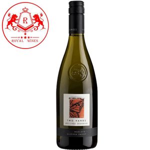 Ruou Vang Two Hands Brilliant Disguise Moscato.jpg