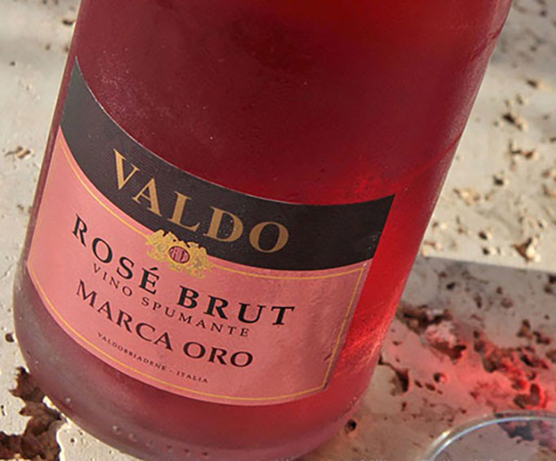 Ruou Vang Valdo Rose Brut 2